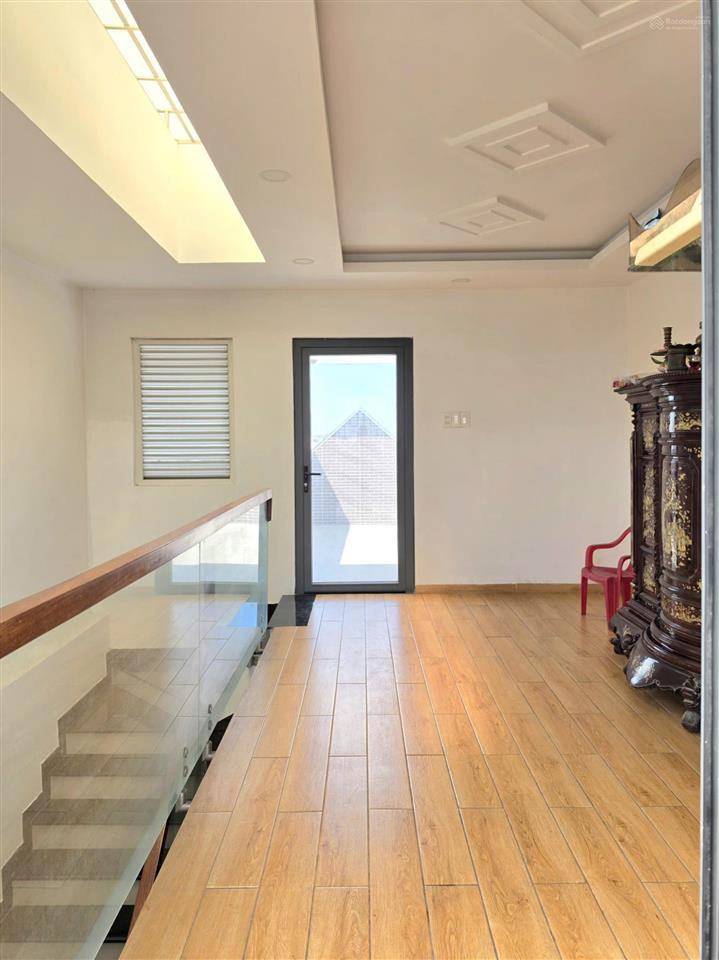 Chính chủ bán nhà hxh , 4 tầng sát kdc anh tuấn ( 5m x 23m ) , giá 7 tỷ nhỉn