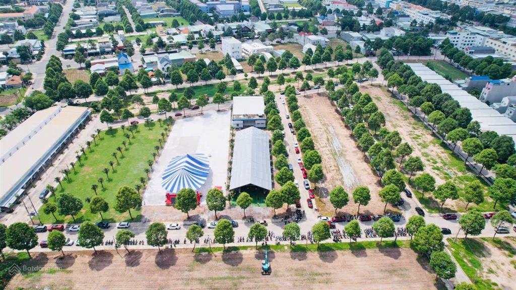 Kẹt tiền bán gấp lô đất đường nc, sau tòa nhà tthc, 1.150 tỷ  75m2  sổ sẵn