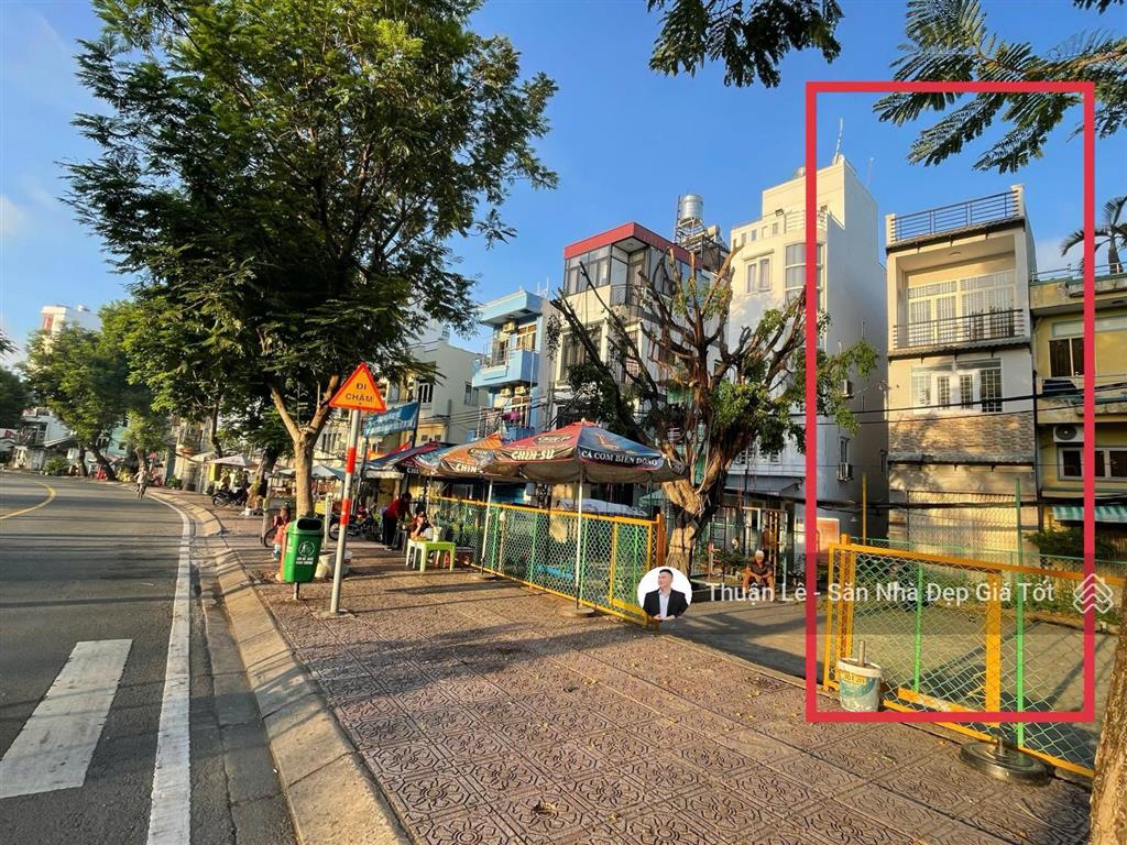 Hiếm thấy! bán căn góc sát mặt tiền hoàng sa, tân định, quận 1. nhà mới 3 tầng + 4pn lớn. chỉ 8,5tỷ