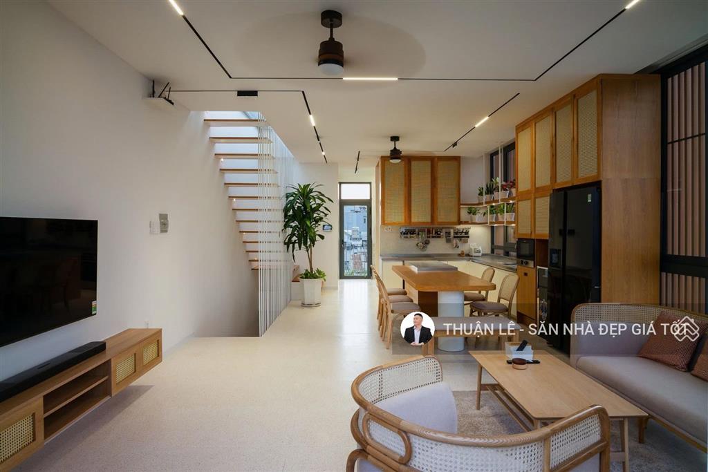Bán nhà hẻm 18b nguyễn thị minh khai, quận 1 (7,8m x 8m) dt 56m2. nhà 2 tầng/4pn. 9 tỷ hạ về 7,5 tỷ