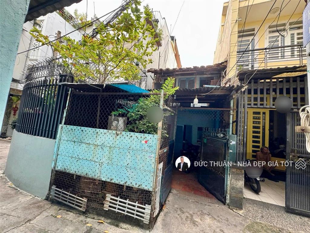 Bán nhà cấp 4  gần mặt tiền phan đình phùng, phú nhuận. 3,6x23m97m2. ctxd 4 tầng. giá chỉ 7,2tỷ