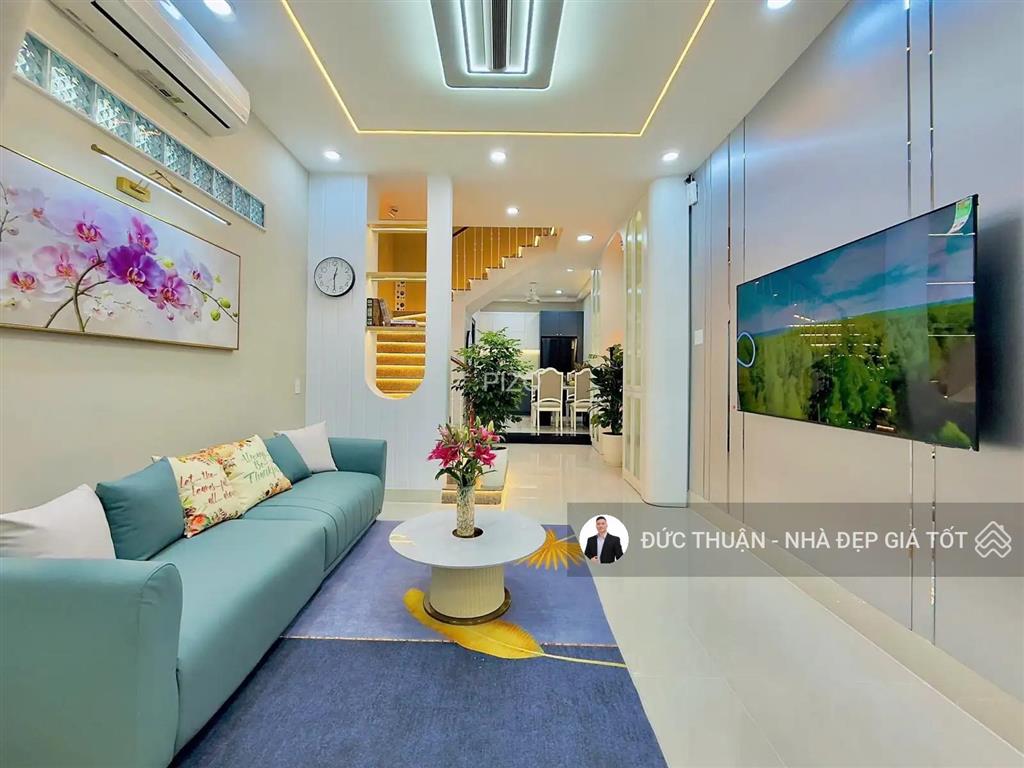 Nhà mới, đẹp vào ở ngay! bán căn góc  gần phan đình phùng, phú nhuận. 3,6m x 14m  4 tầng/5pn. 9tỷ