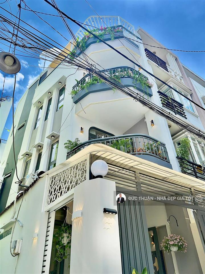 Nhà mới, đẹp vào ở ngay! bán căn góc  gần phan đình phùng, phú nhuận. 3,6m x 14m  4 tầng/5pn. 9tỷ