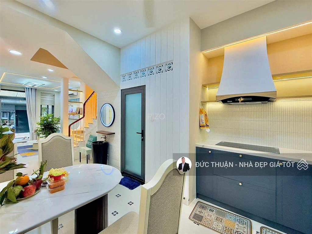 Nhà mới, đẹp vào ở ngay! bán căn góc  gần phan đình phùng, phú nhuận. 3,6m x 14m  4 tầng/5pn. 9tỷ