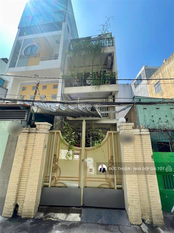 Hẻm 4,5m  sát mặt tiền phan xích long. ngang 4,2mx14m  4tầng mới đẹp, vào ở ngay. giá 9tỷ tl
