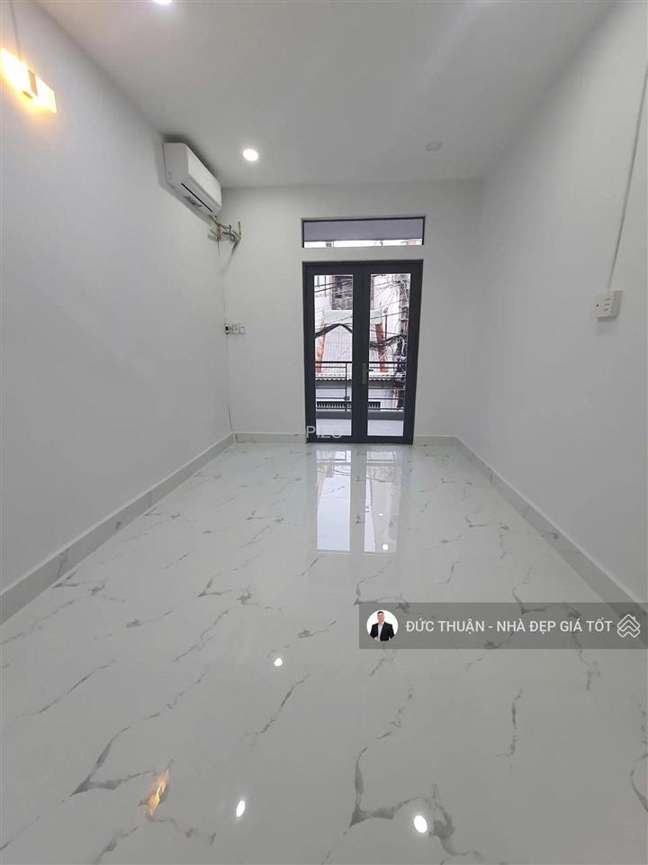 Hxh 6m  20m ra mặt tiền huỳnh văn bánh, phú nhuận (3mx15m cn 45m2) 2 tầng giá 8,4tỷ thương lượng