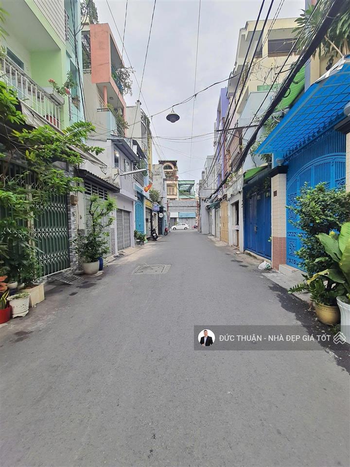 Hxh 6m  20m ra mặt tiền huỳnh văn bánh, phú nhuận (3mx15m cn 45m2) 2 tầng giá 8,4tỷ thương lượng