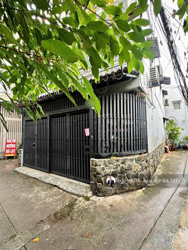 Hẻm xe hơi  trần bình trọng, bình thạnh. ngang 5m  dt 66m2  3 tầng. nhà đẹp  ở ngay. chỉ 6,8 tỷ