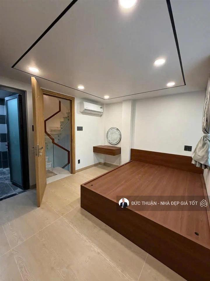 Hẻm xe hơi  trần bình trọng, bình thạnh. ngang 5m  dt 66m2  3 tầng. nhà đẹp  ở ngay. chỉ 6,8 tỷ