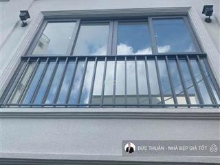 Bán nhà hẻm sang thạch thị thanh, tân định, quận 1 (4mx12m) kc 4 tầng. nhà mới, đẹp  vào ở ngay
