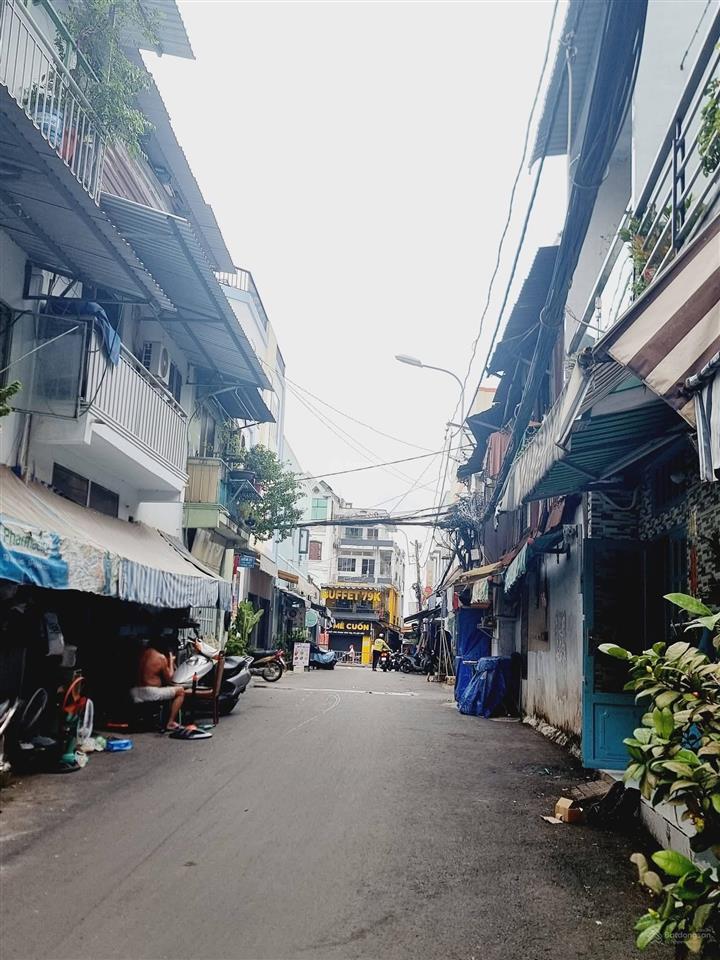 4.5x7m, bán nhà 3 tầng, đường 8m, mt ngay phan văn trị, p1 gò vấp, 4 tỷ nhỉnh