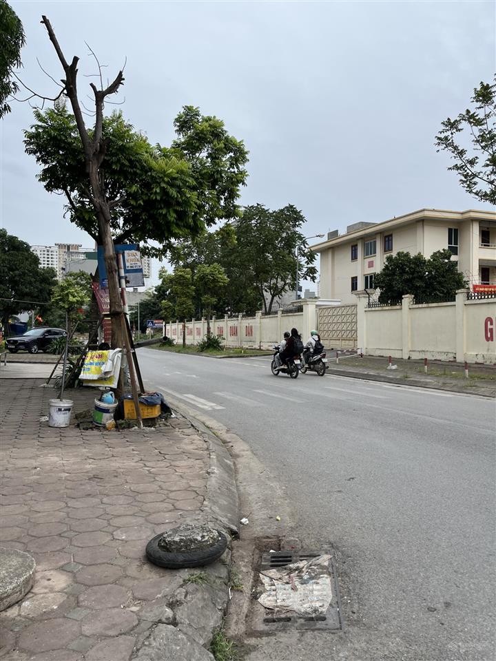 Biệt thự liền kề  đường ô tô tránh, vỉa hè rộng  kinh doanh siêu tốt! dòng tiền cao