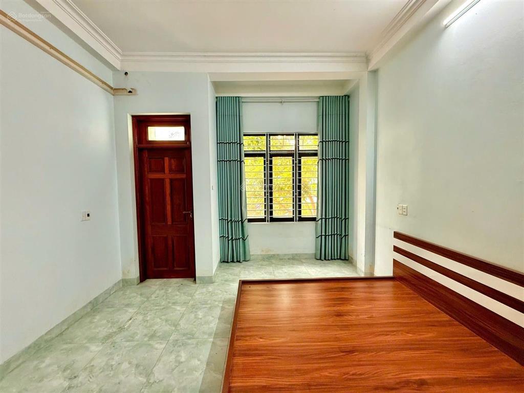 Bán nhà trục chính đất khu c dịch vụ yên nghĩa. đầu tư hiệu quả, sinh lời tốt