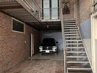 Bán mảnh đất có nhà riêng 660m2