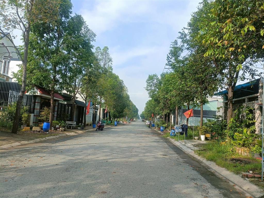 Bán đất 10x30 khu mỹ phước 3 vị trí đẹp, giá tốt  kinh doanh, xây trọ, nhà vườn