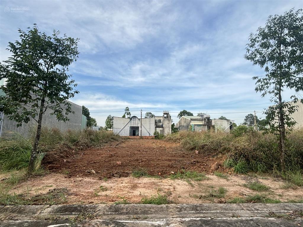 Bán đất 10x30 khu mỹ phước 3 vị trí đẹp, giá tốt  kinh doanh, xây trọ, nhà vườn