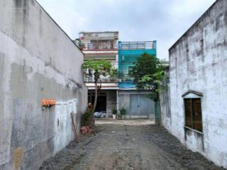 Cô 6 cần bán lô đất gần trường tiểu học tân kiên  hẻm trước sau