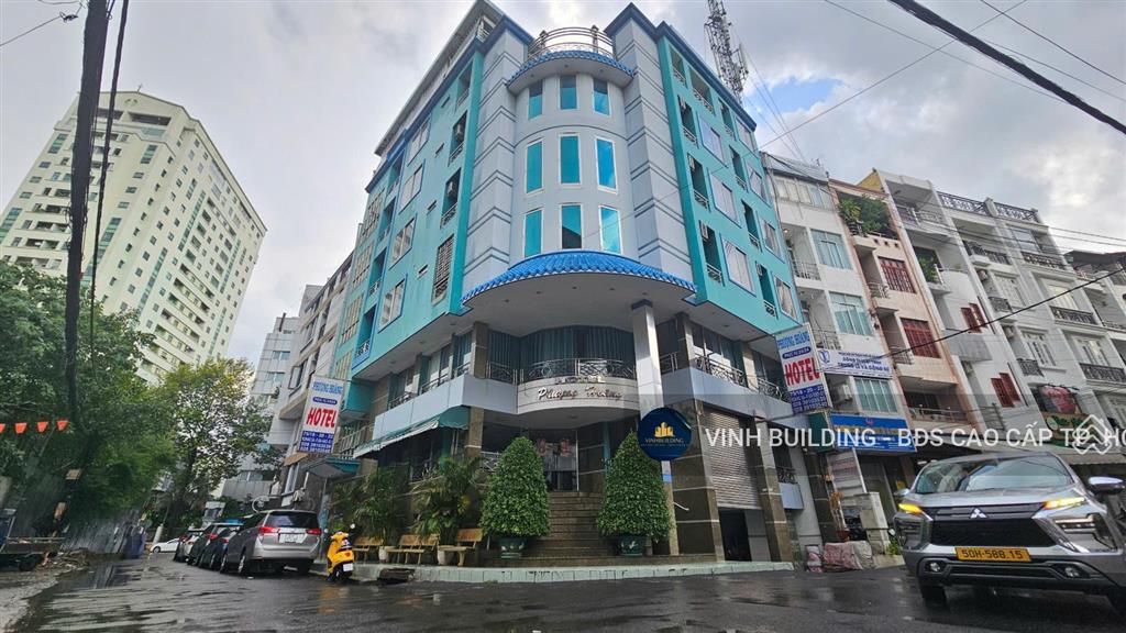 Khách sạn vip góc 2 mt nguyễn đình chiểu,, quận 1  dt 12x15m  hầm 7 tầng  80 tỷ tl