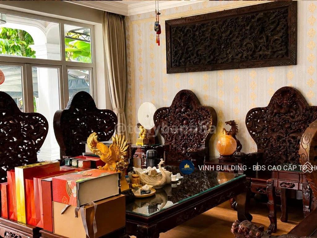 Biệt thự lan anh  nội khu phố tài chính thủ thiêm  q.2. dt 400m²  hầm + 4 tầng 180 tỷ tl