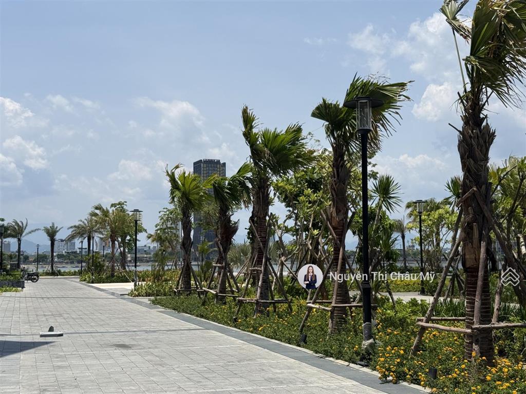 Căn 2pn view sông hàn  nội khu sun symphony tòa s1 đơn giá 69 triệu/m2  châu mỹ