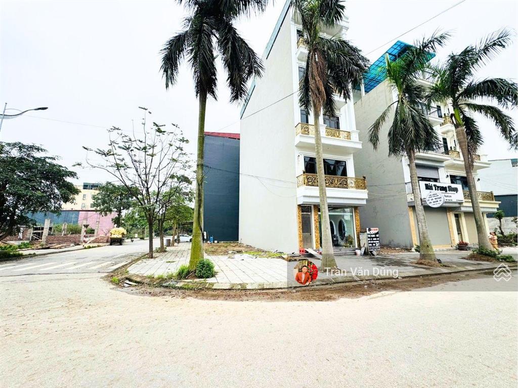 Cần bán gấp lô đất 2 mặt tiền view vườn hoa kđt khai sơn bắc ninh 90m2 ngang 5m đường 25m hè rộng