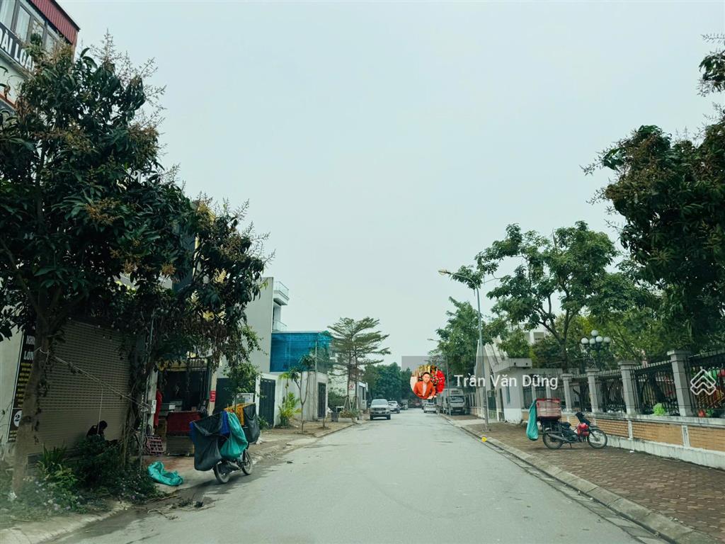 Cần bán gấp 281m2/mt 12,1m đất sẵn nhà xưởng cho thuê 30tr khu 31ha trâu quỳ gia lâm hà nội