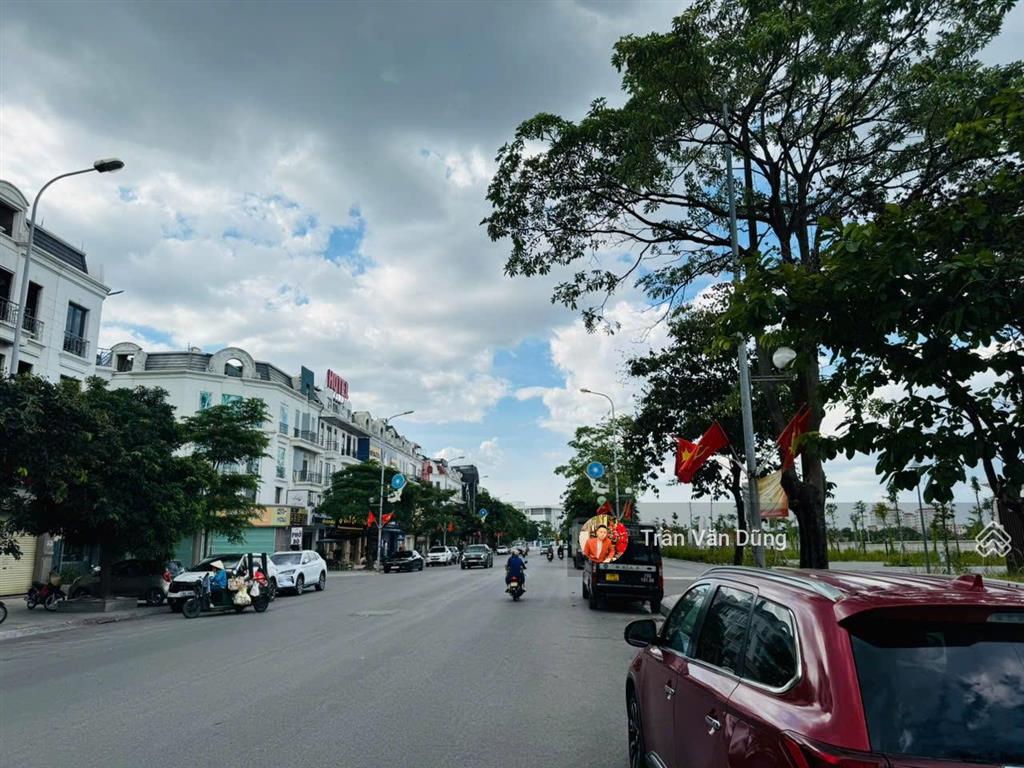 Cần bán gấp liền kề mặt phố thuận an view trọn công viên hồ gia lâm 90m2 mặt tiền 6m nhà 5 tầng đn