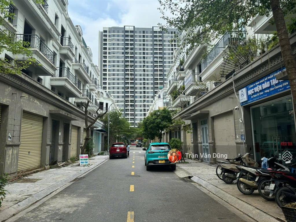 Bán gấp nhà 5 tầng đã hoàn thiện full nội thất khu hải phát gia lâm, gấp chưa đến 19 tỷ