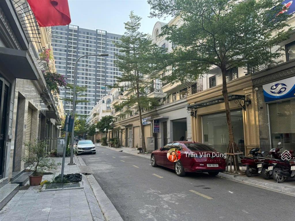 Bán gấp nhà 5 tầng đã hoàn thiện full nội thất khu hải phát gia lâm, gấp chưa đến 19 tỷ