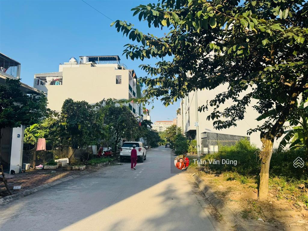 Thời điểm mua đất vị trí đẹp giá tốt 60m2 đất view công viên hướng đông nam ngay trung tâm gia lâm