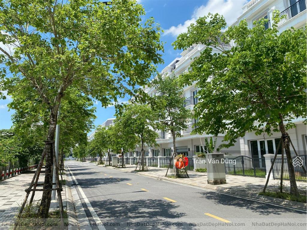 Cc cần bán nhà liền kề đường ban tím view công viên tại eurowindow twin parks 75m2 mặt tiền 5m