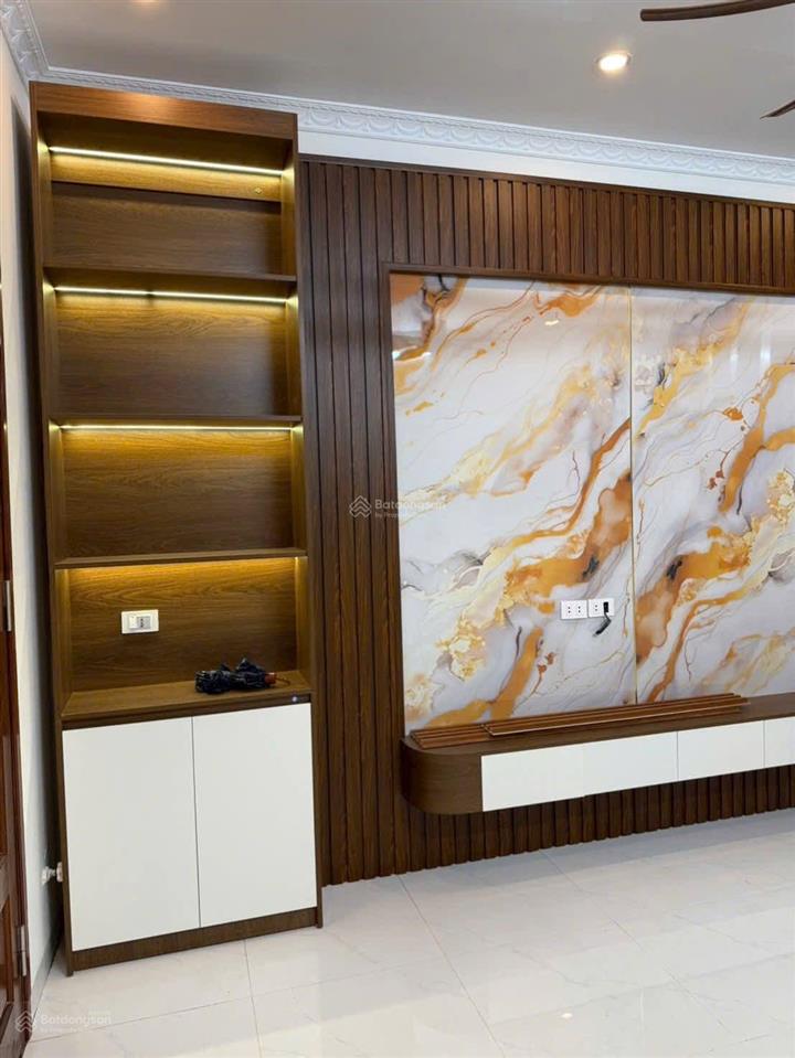 Bán nhà 5 tầng cuối trinh văn bô