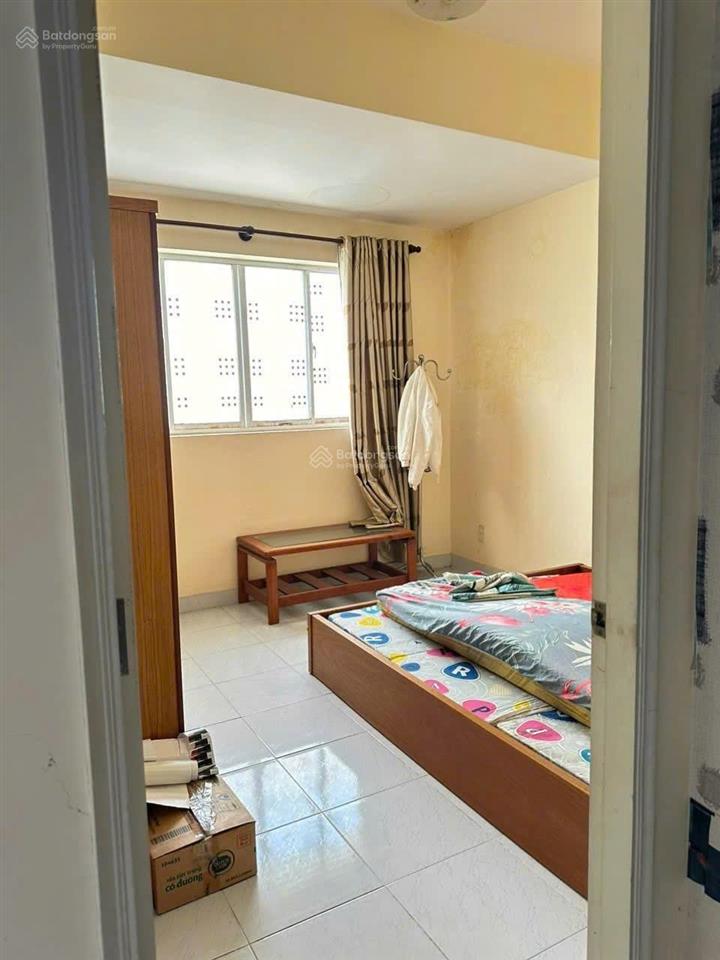 Cần bán gấp căn hộ lê thành block b dt 77m2, 2pn, 2wc giá 2.7 tỷ.  0866 688 *** phan đăng