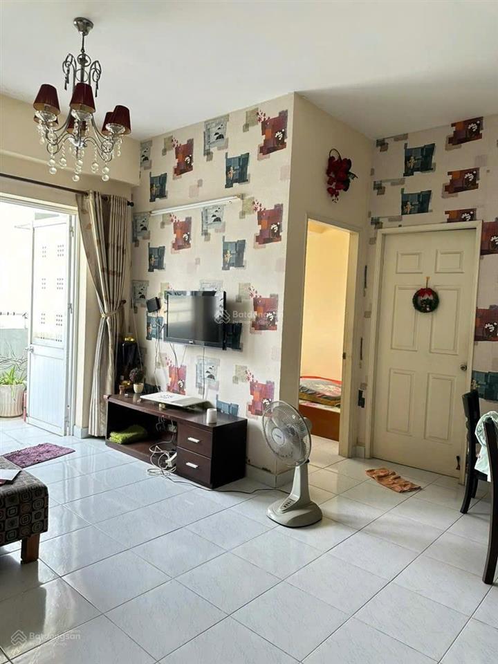 Cần bán gấp căn hộ lê thành block b dt 77m2, 2pn, 2wc giá 2.7 tỷ.  0866 688 *** phan đăng