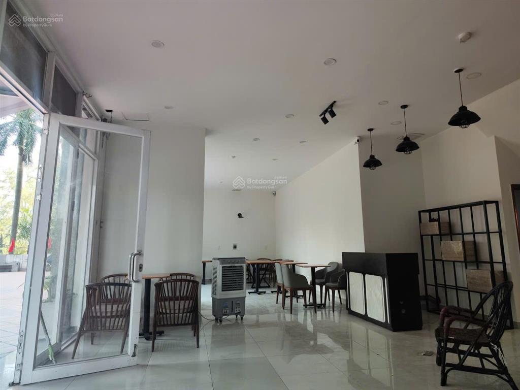Cần bán shophouse 1 trệt 1 lầu a view nguyễn văn linh dt 200m2, 3pn, 2wc giá 6.5tỷ.  0866 688 ***