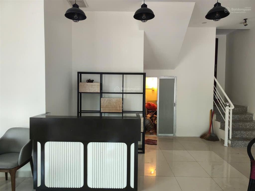 Cần bán shophouse 1 trệt 1 lầu a view nguyễn văn linh dt 200m2, 3pn, 2wc giá 6.5tỷ.  0866 688 ***