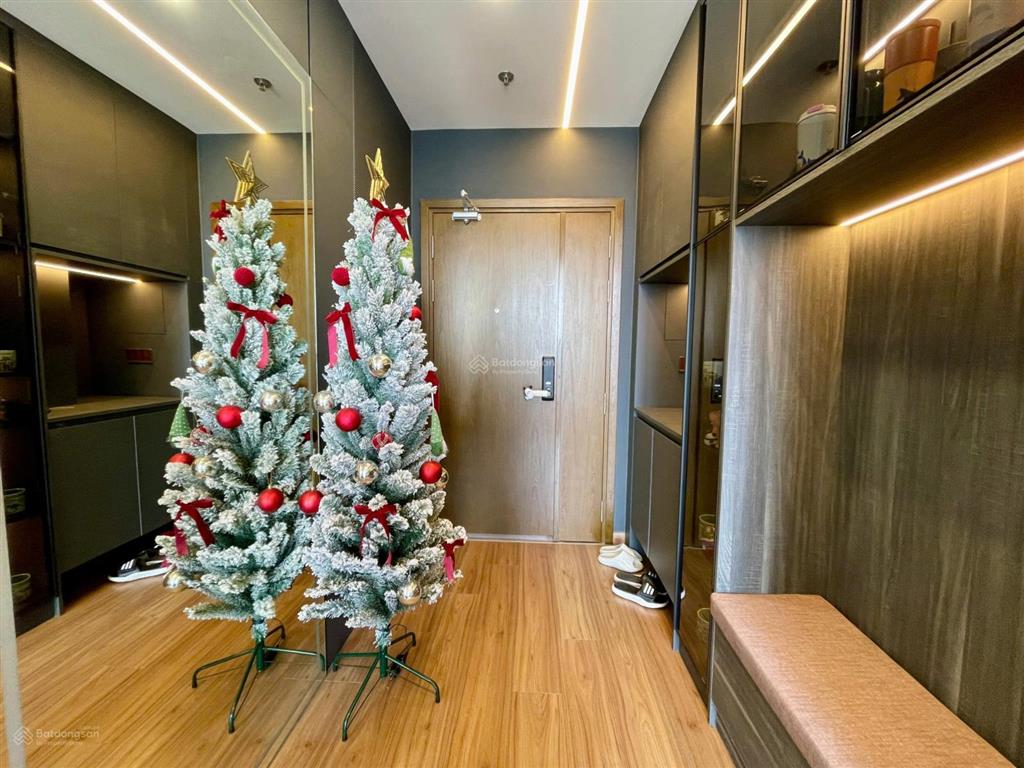 Cần bán căn hộ eco green saigon, q7 dt 72m2 2pn 2wc, sổ hồng tặng nt, giá 7.1 tỷ.  0866 688 ***