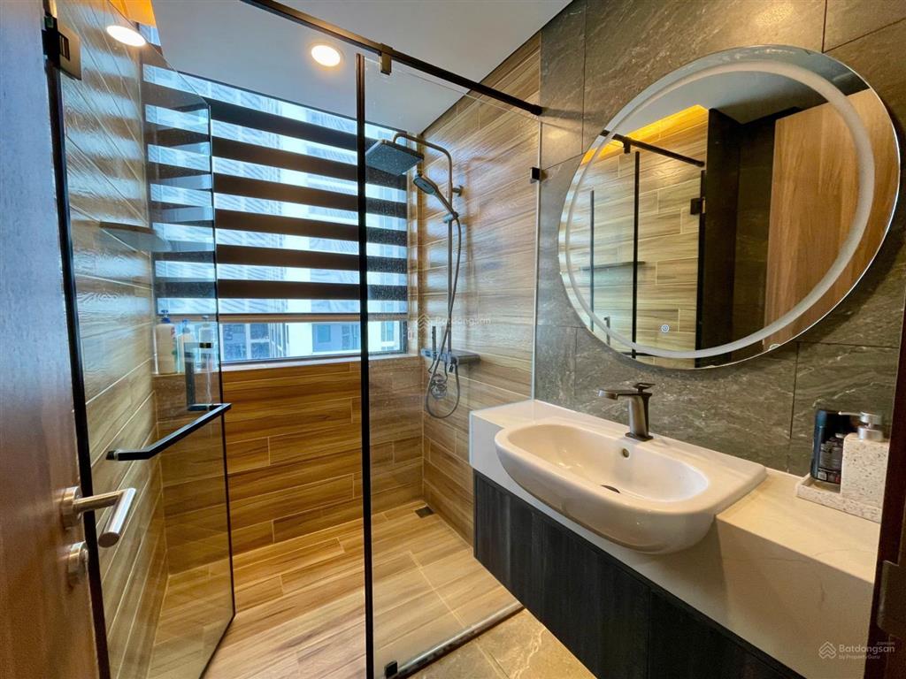 Cần bán căn hộ eco green saigon, q7 dt 72m2 2pn 2wc, sổ hồng tặng nt, giá 7.1 tỷ.  0866 688 ***