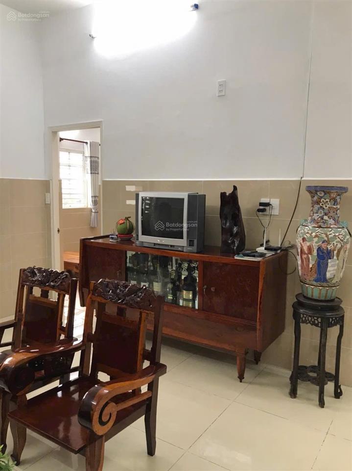 Cần cho thuê gấp chung cư phú lợi khu d thang bộ dt 76m2 ,2pn 1wc 2 giá  6tr full nt. 0866 688 ***