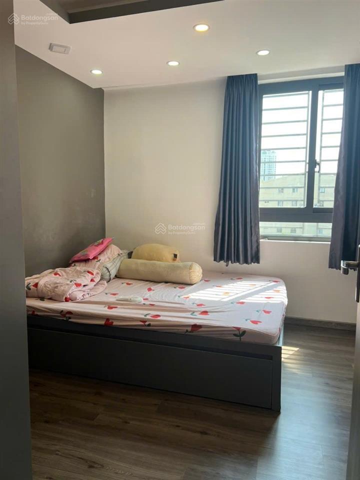 Cho thuê căn hộ hòa bình phố lý thường kiệt, p diên hồng q10 dt 55m2 2pn 1wc. full nt giá 12tr