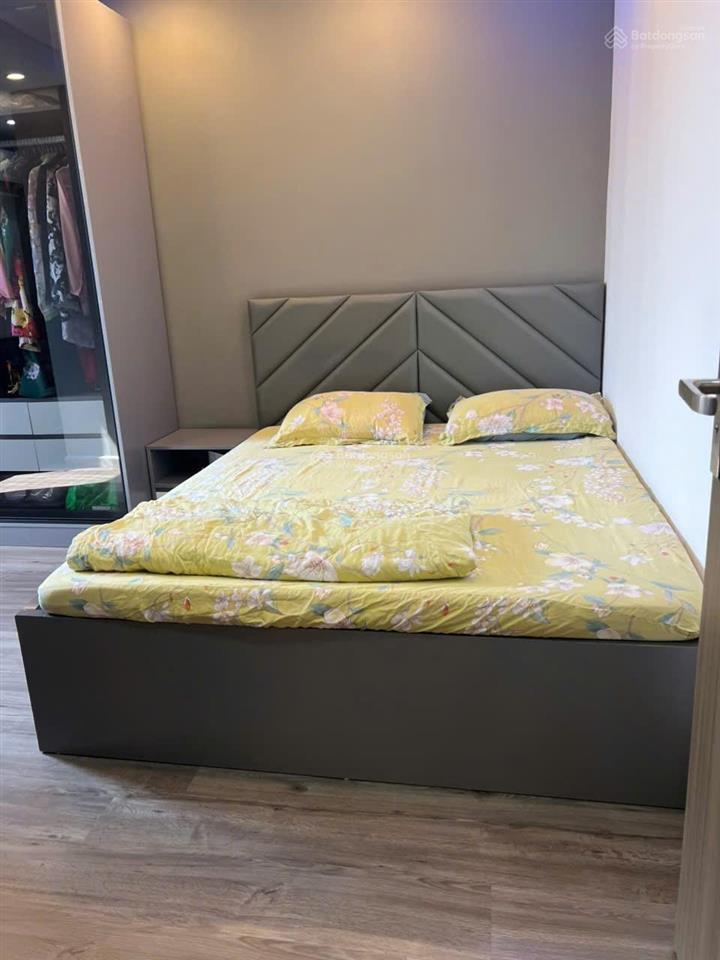 Cho thuê căn hộ hòa bình phố lý thường kiệt, p diên hồng q10 dt 55m2 2pn 1wc. full nt giá 12tr