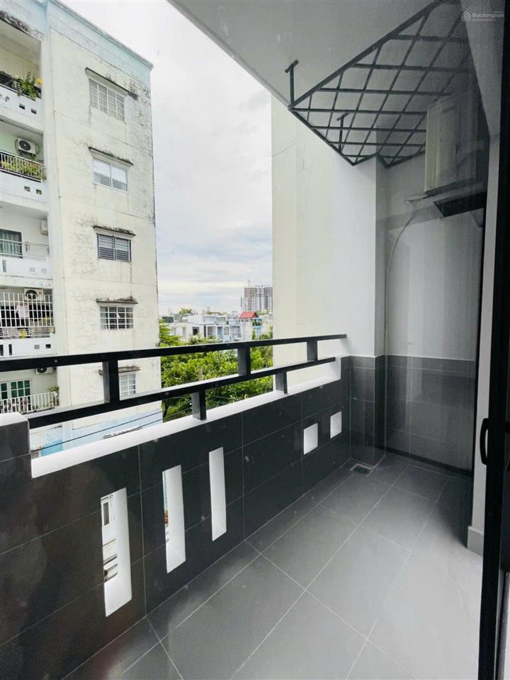 Cần bán gấp c/c phú lợi d2 35a trịnh quang nghị p7 q8 dt 76m2. 2pn, 1wc giá 2.650 tỷ. 0866 688 ***