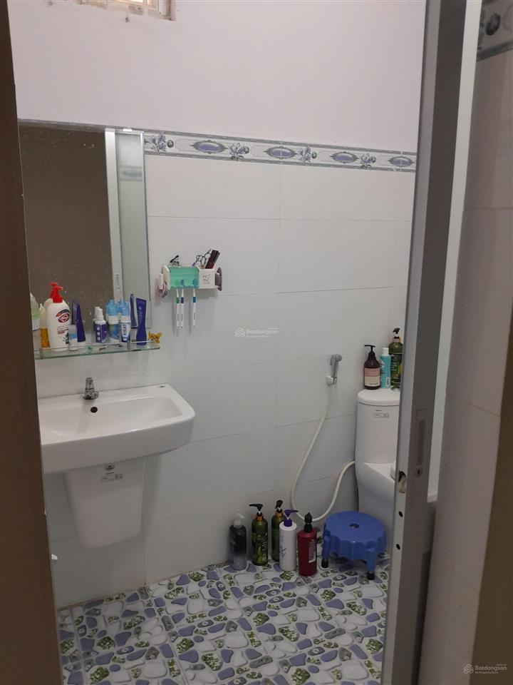 Bán căn hộ c/c 242 244 phan văn khỏe p5,q6 dt 62m2, 2pn, 1wc, giá 2.220 tỷ.  0866 688 ***