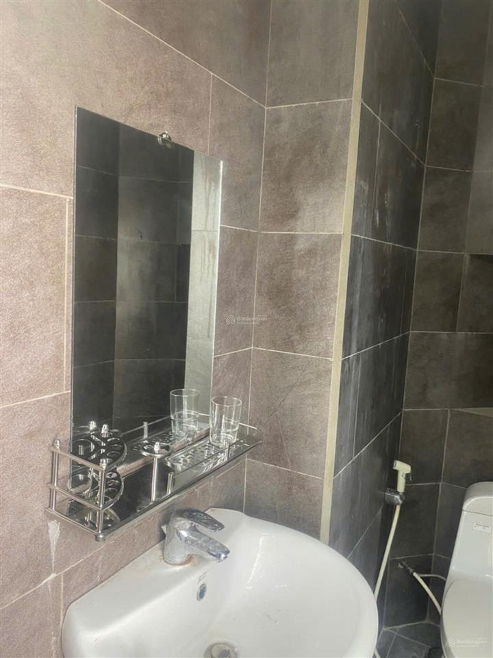 Cần bán căn hộ chung cư thang bộ lô c3, p6, q4 tp.hcm dt 42m2, 1pn 1wc giá 2.8tỷ.  0866 688 ***