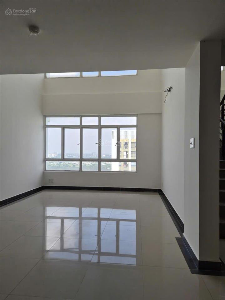 Bán căn hộ penthouse giai việt  tạ quang bửu dt 300m2, 5pn, 4wc giá 8,5 tỷ. 0866 688 *** phan đặng