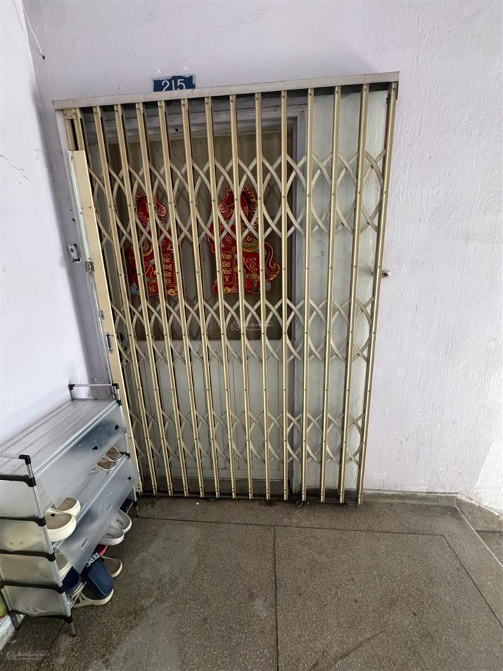 Cần bán căn hộ hùng vương điện máy q5 dt 75m2, 3pn, 1 wc giá 3,7 tỷ. tặng nt.  0866 688 ***