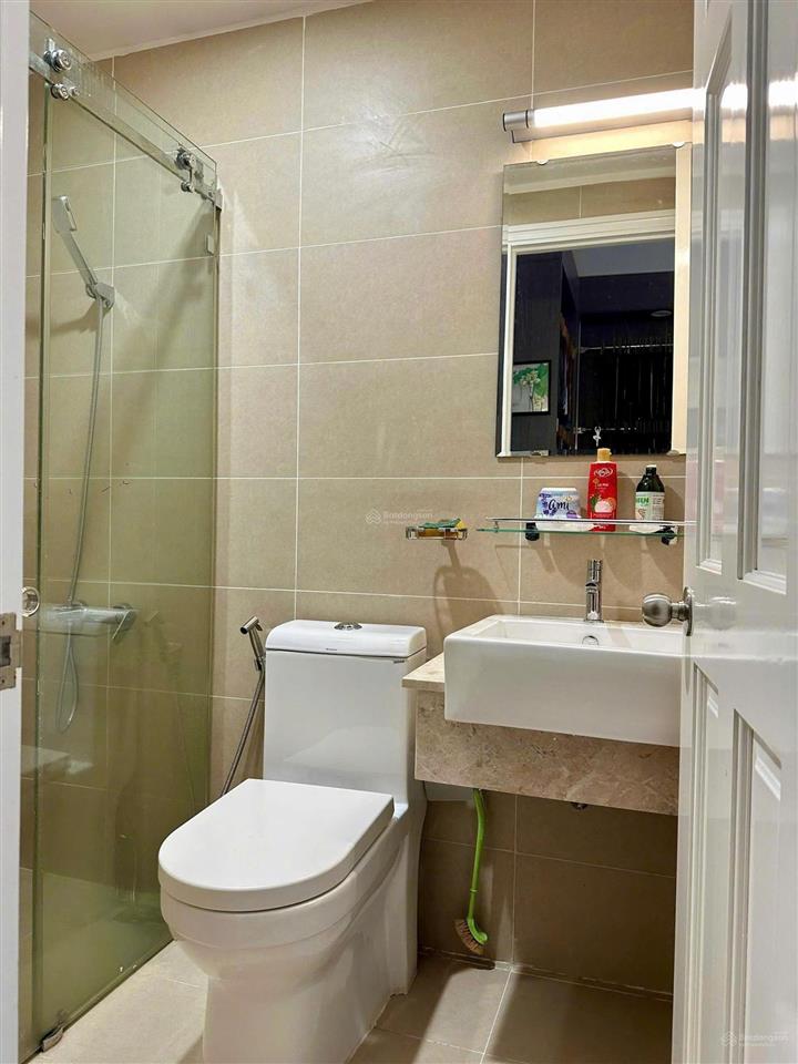 Cần bán căn hộ florita đường d4 p tân hưng, tphcm dt 32m2 có nt giá 2,35tỷ.  0866 688 *** phan đặng