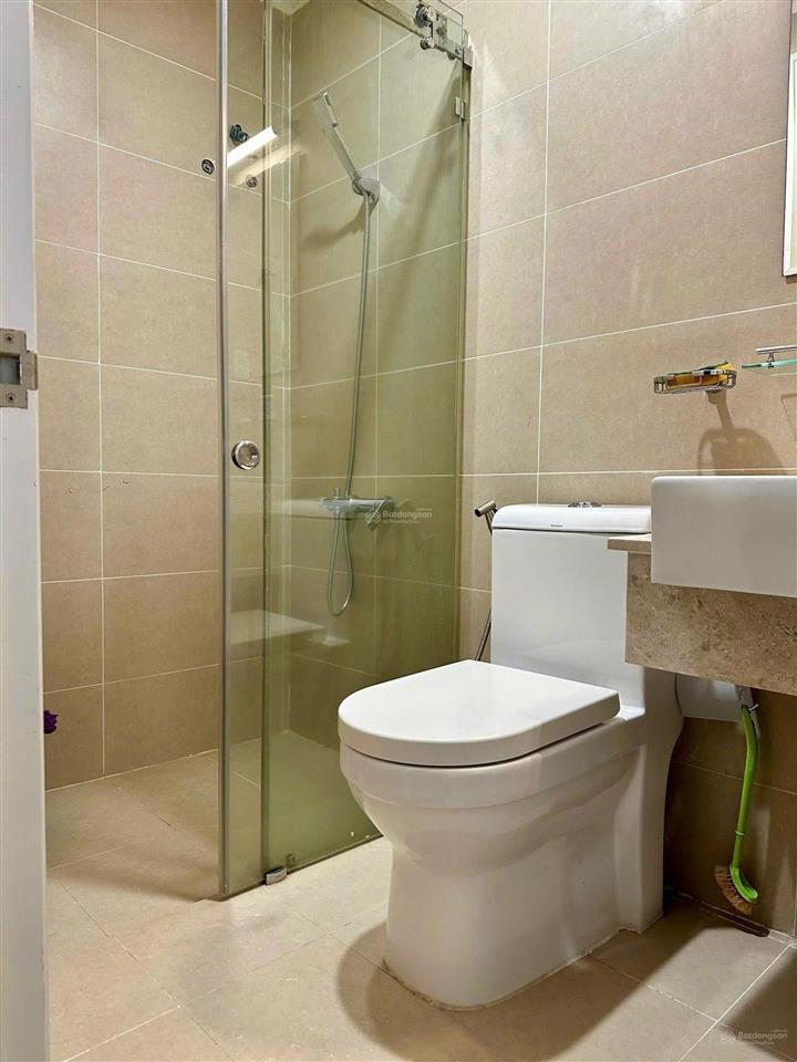 Cần bán căn hộ florita đường d4 p tân hưng, tphcm dt 32m2 có nt giá 2,35tỷ.  0866 688 *** phan đặng
