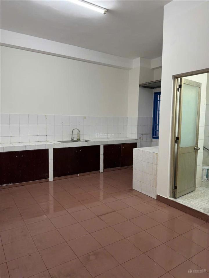 Cần bán gấp ch him lam ba tơ thang bộ lầu 5 q8 dt 83m2, 2pn, 2wc sh, giá 1.75 tỷ.  0866 688 ***