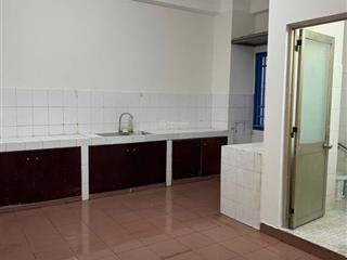 Cần bán gấp ch him lam ba tơ thang bộ lầu 5 q8 dt 83m2, 2pn, 2wc sh, giá 1.75 tỷ.  0866 688 ***